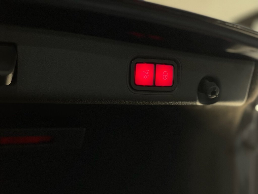 Used Mercedes-Benz E Class 2018 for sale - 76698475: Photo 38