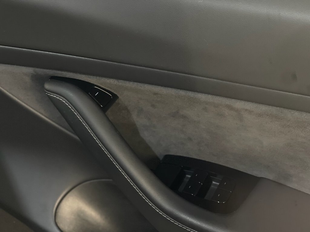 Used Tesla Model 3 2020 for sale - 76210331: Photo 23