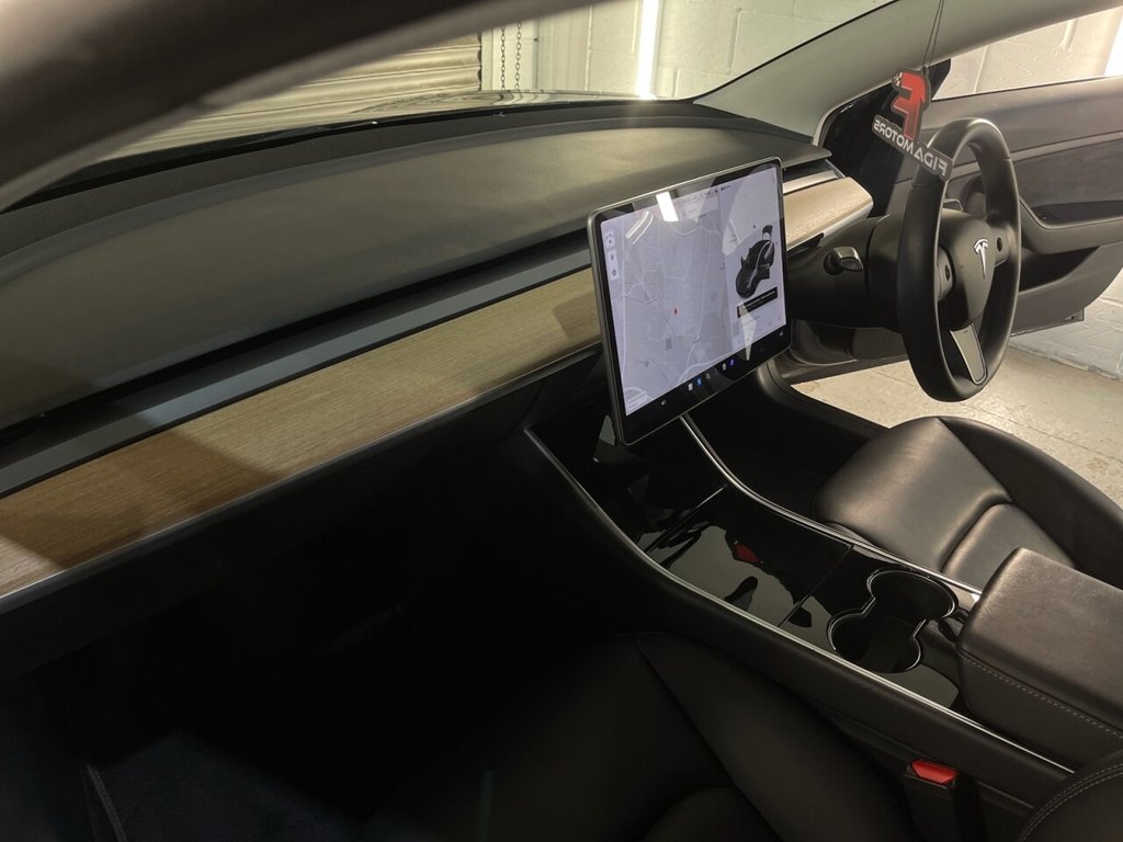 Used Tesla Model 3 2020 for sale - 76210331: Photo 48