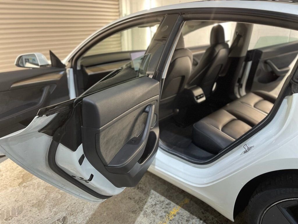 Used Tesla Model 3 2021 for sale - 77212987: Photo 32