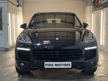 Used Porsche Cayenne 2015 for sale - 79530220: Photo