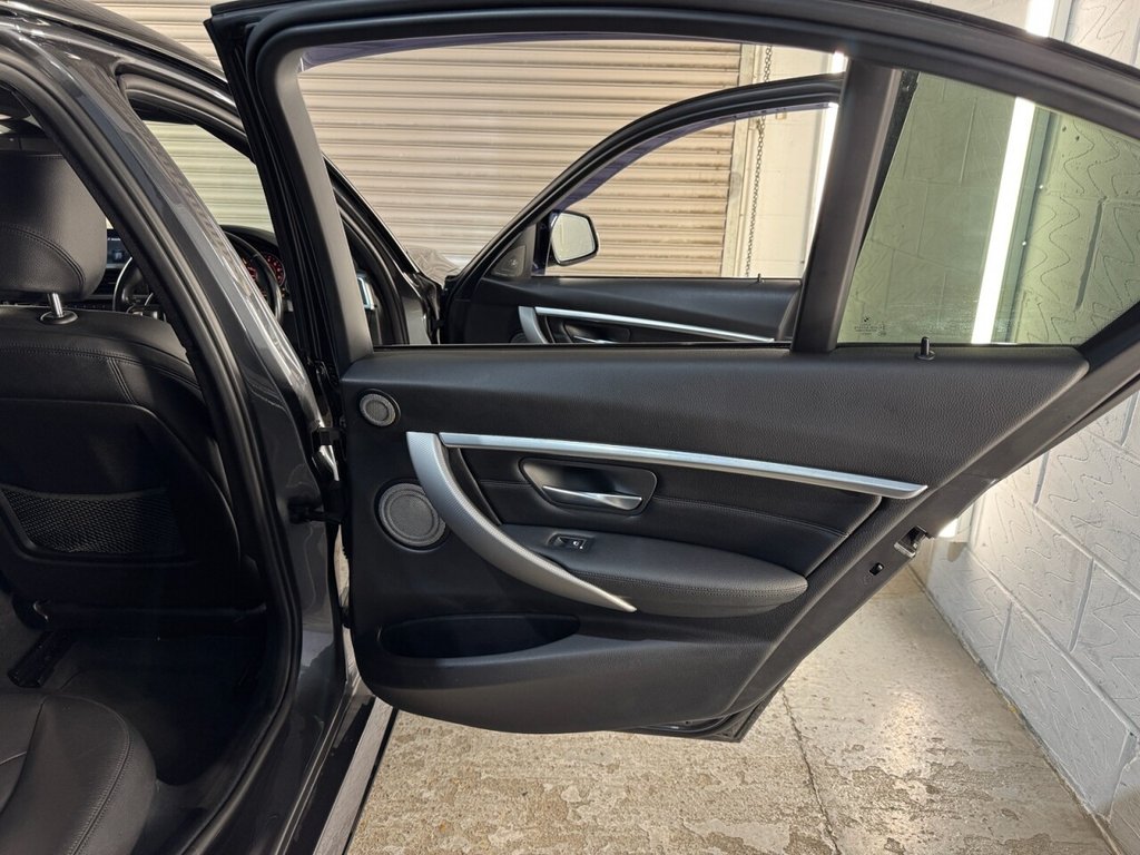 Used BMW 3 Series 2018 for sale - 77780279: Photo 37