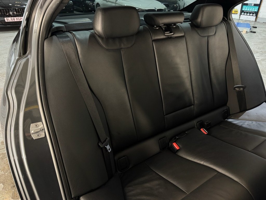 Used BMW 3 Series 2018 for sale - 77780279: Photo 38