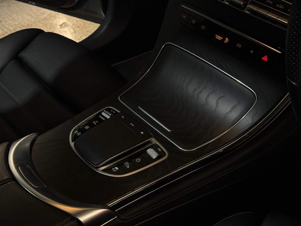 Used Mercedes-Benz GLC 2020 for sale - 77342110: Photo 31