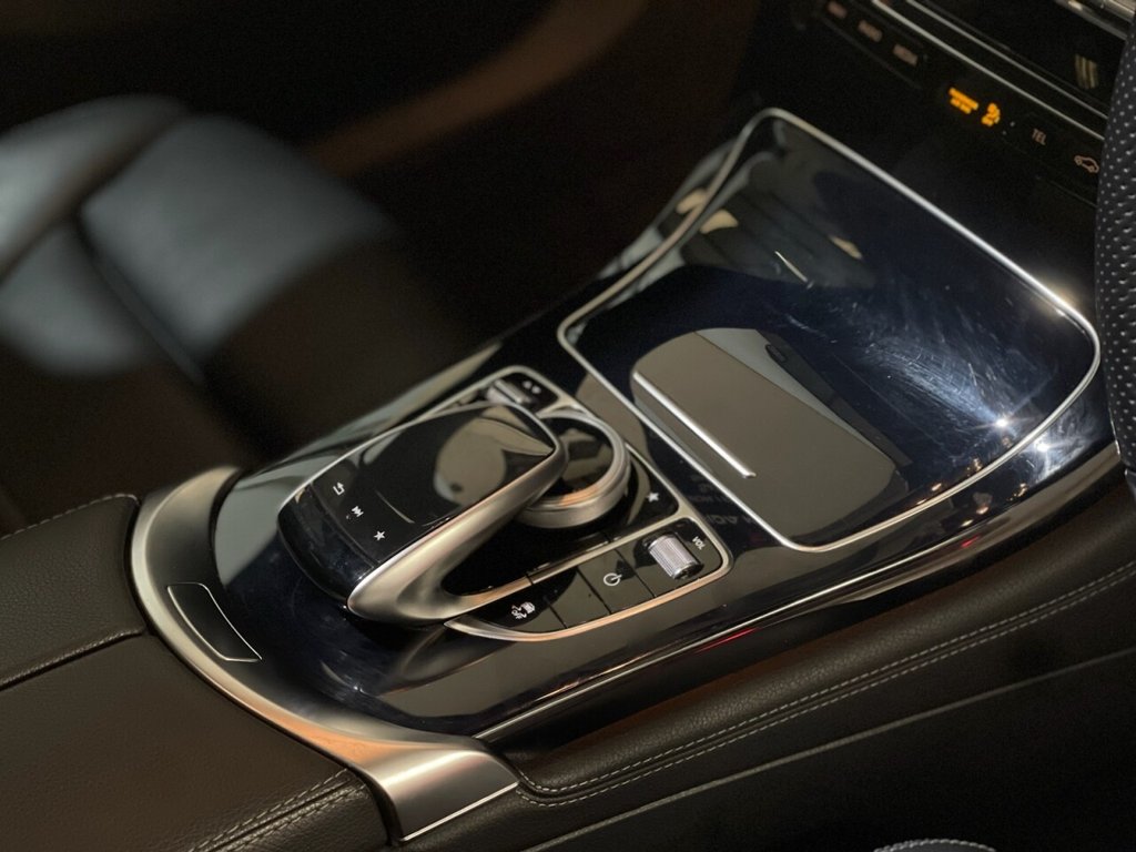 Used Mercedes-Benz GLC 2019 for sale - 76724473: Photo 33