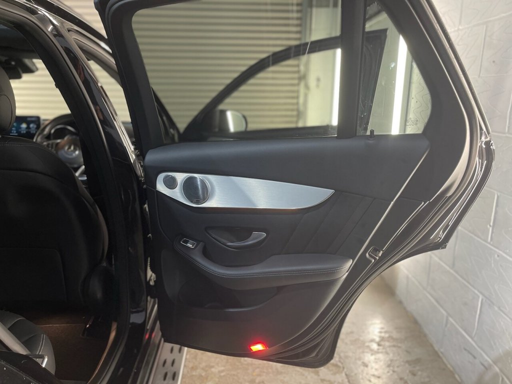 Used Mercedes-Benz GLC 2019 for sale - 76724473: Photo 36