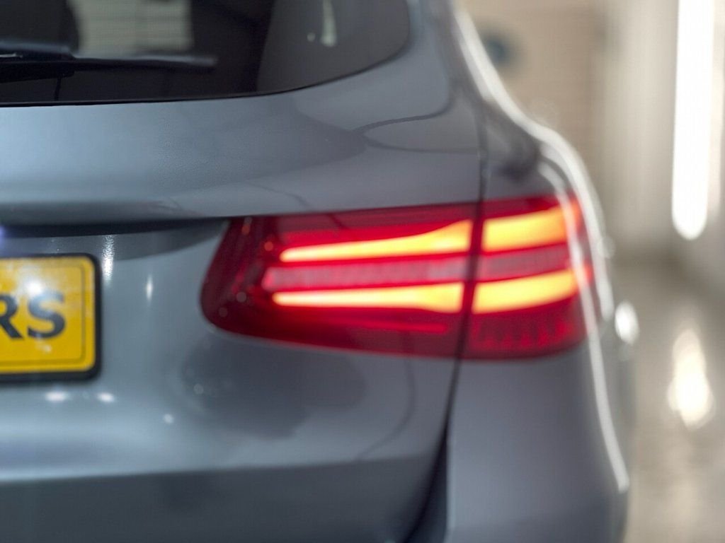 Used Mercedes-Benz GLC 2018 for sale - 76686259: Photo 17