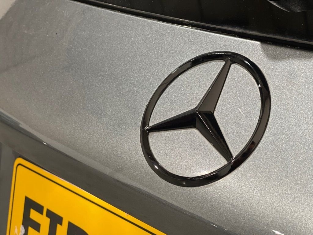 Used Mercedes-Benz GLC 2018 for sale - 76686259: Photo 18