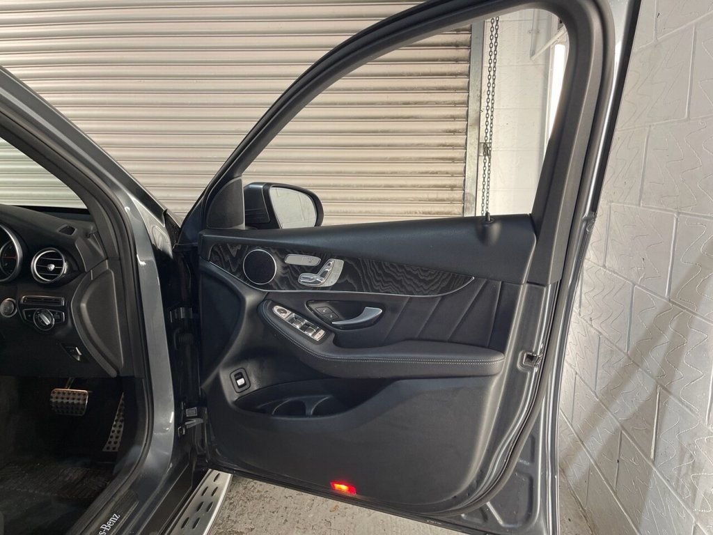 Used Mercedes-Benz GLC 2018 for sale - 76686259: Photo 25