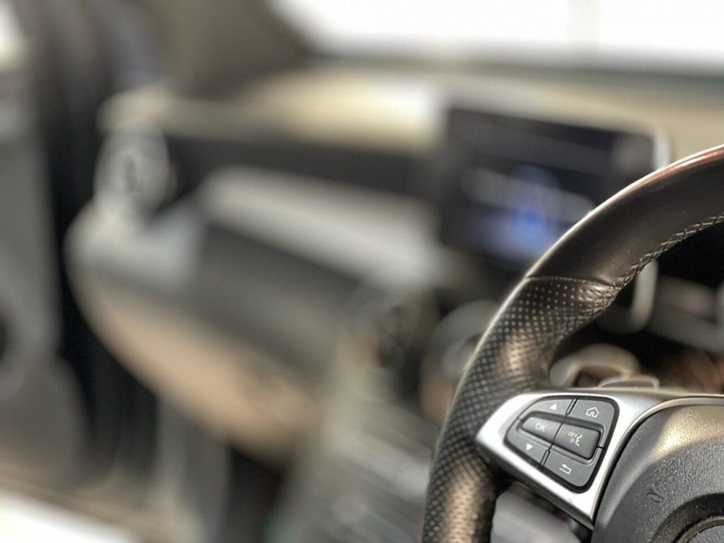 Used Mercedes-Benz GLC 2018 for sale - 76686259: Photo 35