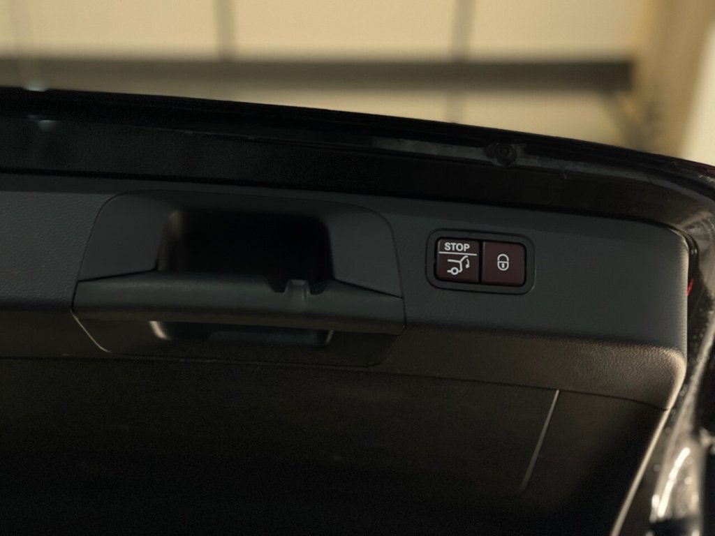 Used Mercedes-Benz GLC 2018 for sale - 76496664: Photo 38