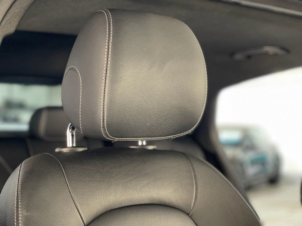 Used Mercedes-Benz GLC 2019 for sale - 76950720: Photo 27