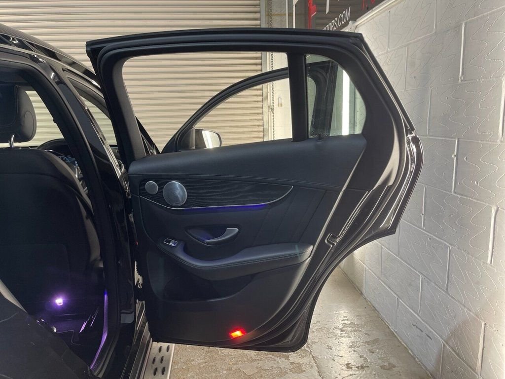 Used Mercedes-Benz GLC 2019 for sale - 76950720: Photo 37