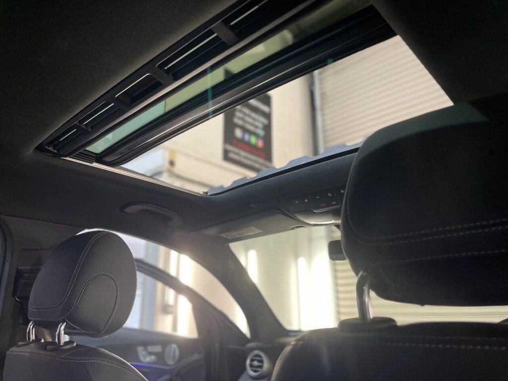 Used Mercedes-Benz GLC 2019 for sale - 76950720: Photo 42