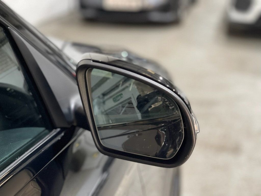 Used Mercedes-Benz GLC 2019 for sale - 76950720: Photo 9