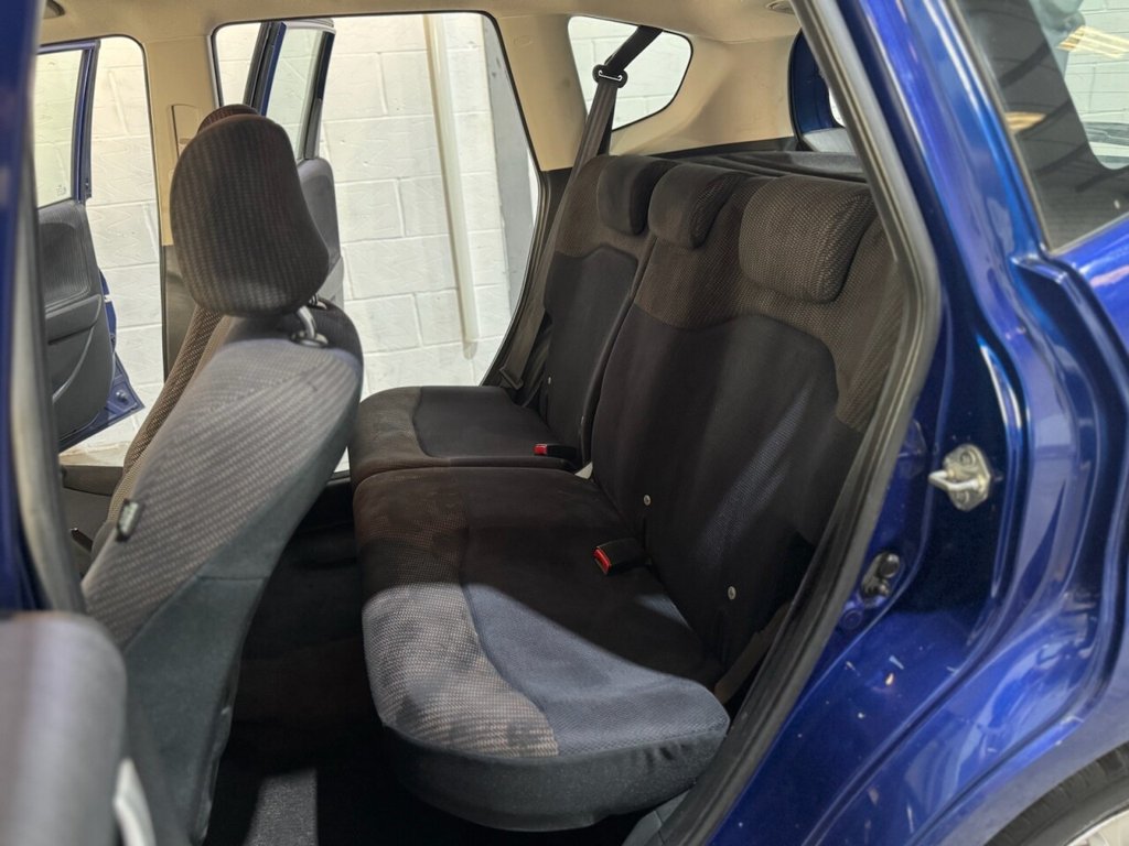 Used Honda Jazz 2011 for sale - 77007102: Photo 32