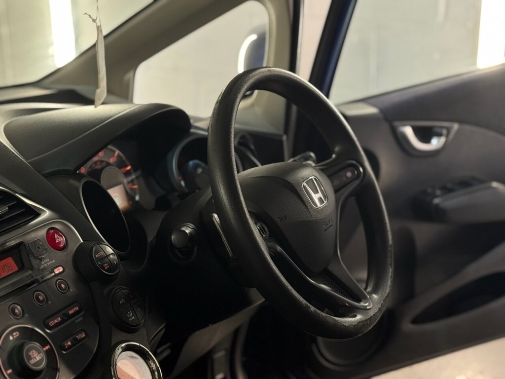 Used Honda Jazz 2011 for sale - 77007102: Photo 36