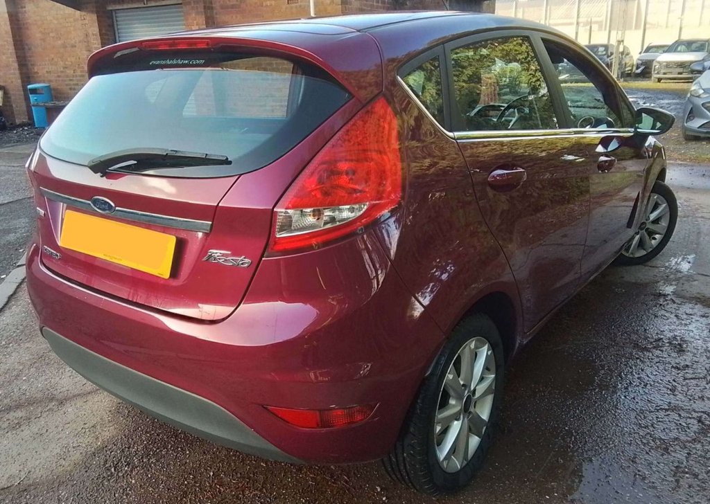 Used Ford Fiesta 2010 for sale - 76868201: Photo 4