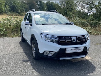 2017 (17) - 1.5 dCi Laureate Hatchback 5dr Diesel Manual Euro 6 (s/s) (90 ps)