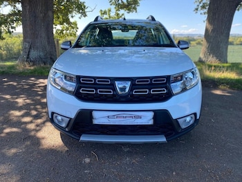 Used Dacia Sandero Stepway 2017 for sale - 75716369: Photo