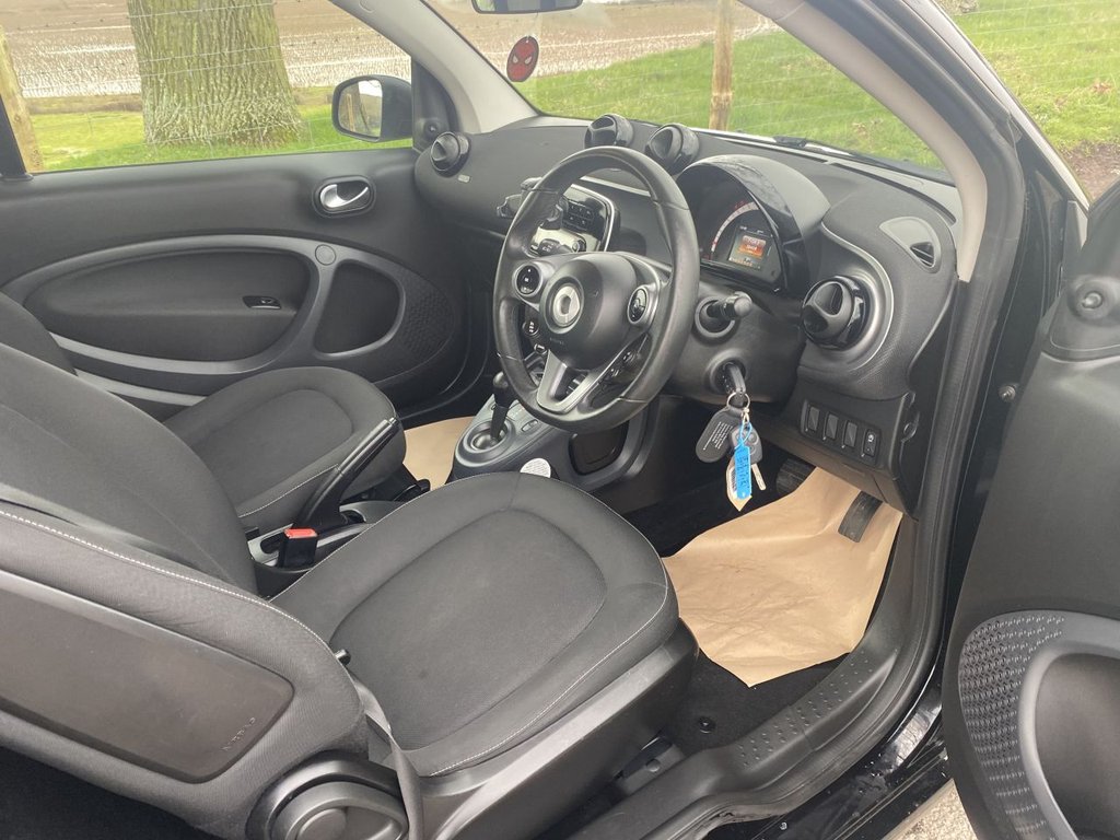 Used smart fortwo 2016 for sale - 77287869: Photo 12