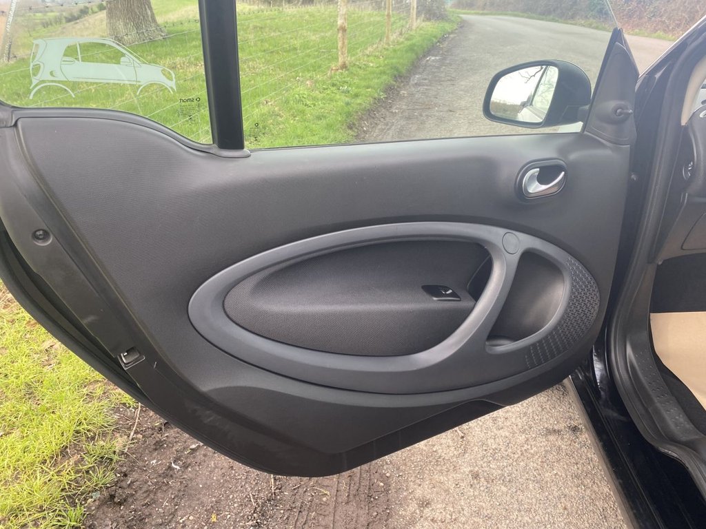 Used smart fortwo 2016 for sale - 77287869: Photo 23