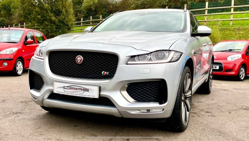 Used Jaguar F-Pace 2017 for sale - 76029298: Photo 1