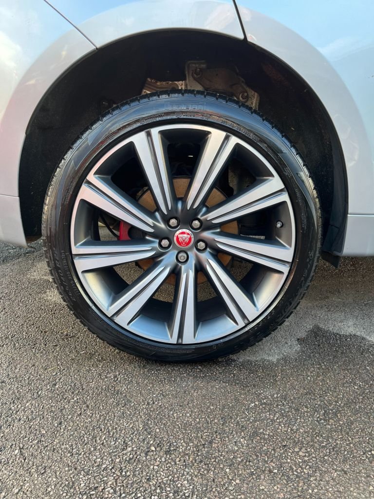 Used Jaguar F-Pace 2017 for sale - 76029298: Photo 15