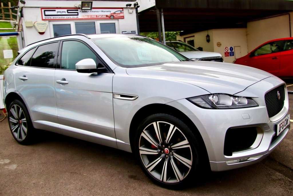 Used Jaguar F-Pace 2017 for sale - 76029298: Photo 6