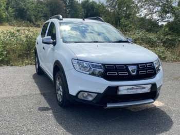 2017 (17) - 1.5 dCi Laureate Hatchback 5dr Diesel Manual Euro 6 (s/s) (90 ps)