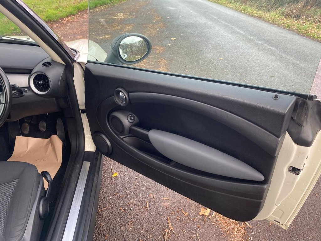 Used MINI Hatch 2011 for sale - 76632146: Photo 22