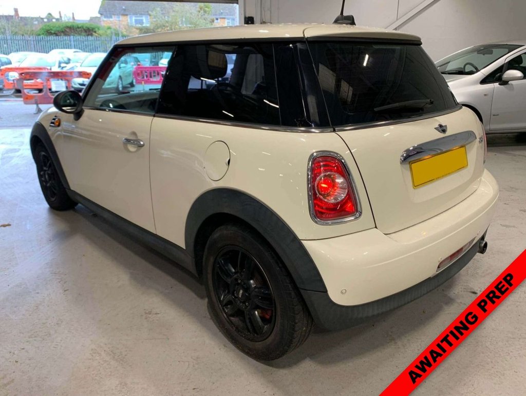 Used MINI Hatch 2011 for sale - 76632146: Photo 3