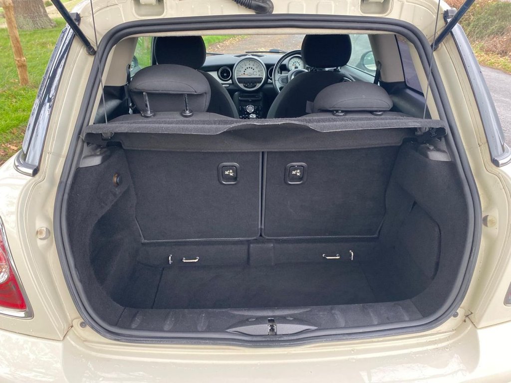 Used MINI Hatch 2011 for sale - 76632146: Photo 30