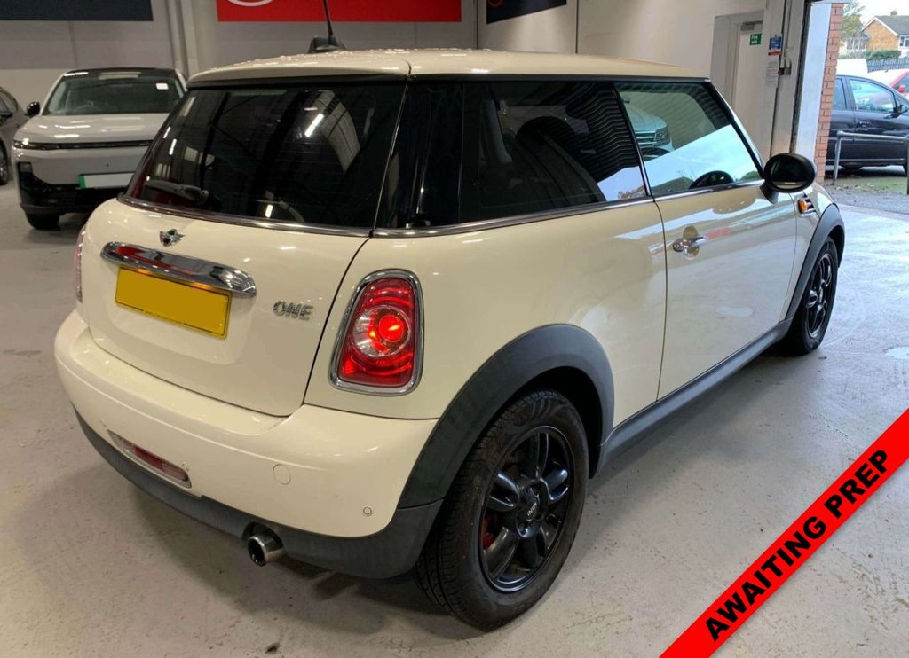 Used MINI Hatch 2011 for sale - 76632146: Photo 4