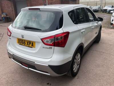 Used Suzuki SX4 S-Cross 2016 for sale - 77967275: Photo 3