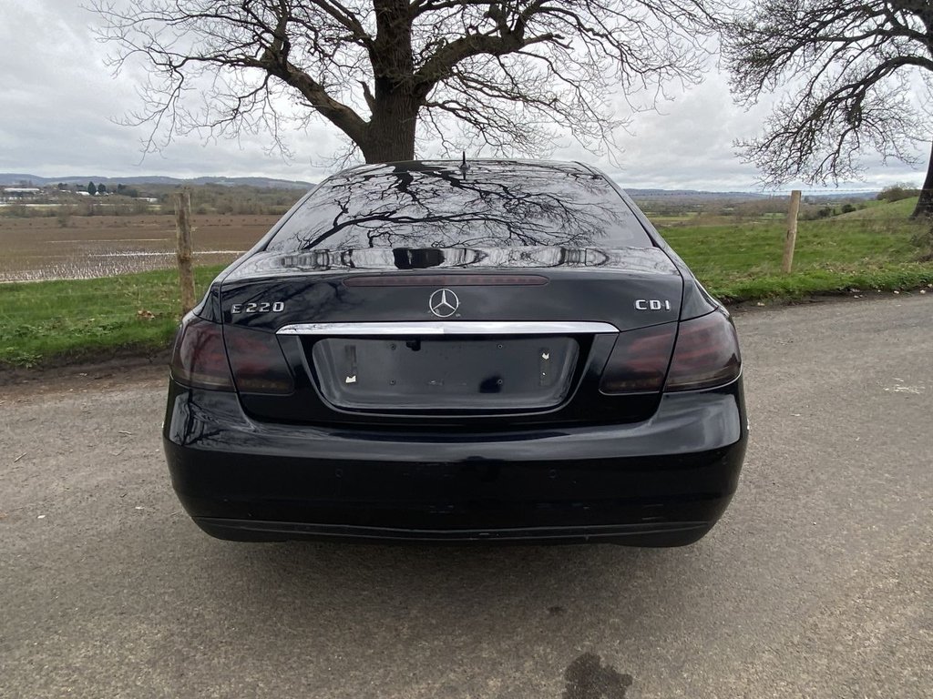 Used Mercedes-Benz E Class 2013 for sale - 77780463: Photo 7