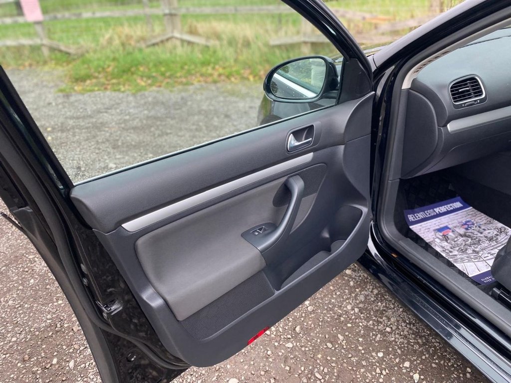 Used Volkswagen Golf 2010 for sale - 76482336: Photo 20