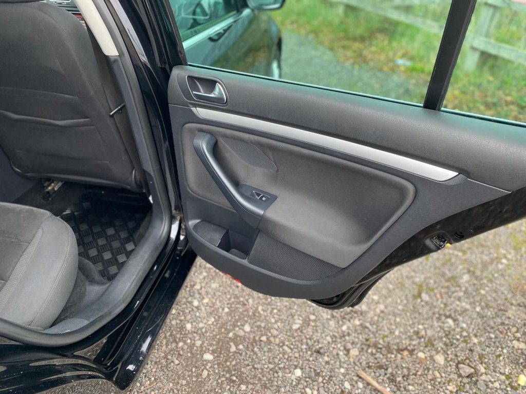 Used Volkswagen Golf 2010 for sale - 76482336: Photo 22