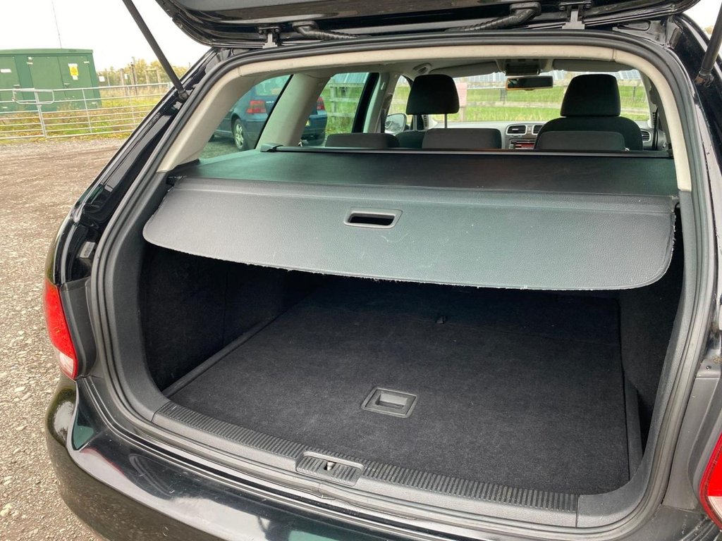 Used Volkswagen Golf 2010 for sale - 76482336: Photo 27