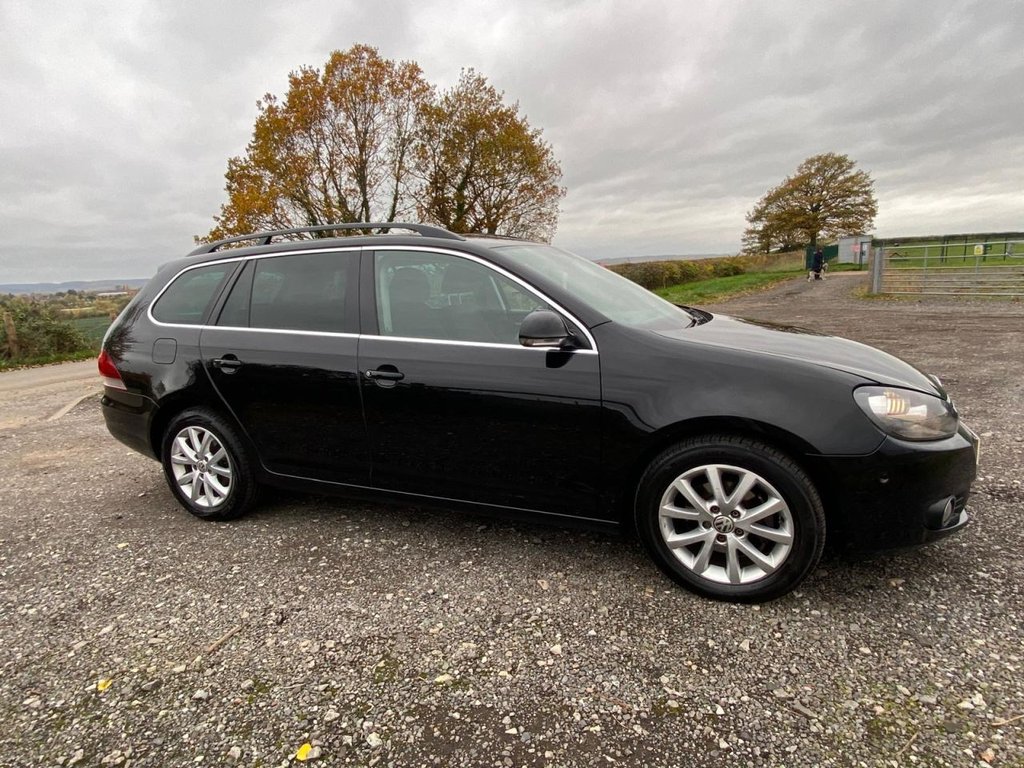 Used Volkswagen Golf 2010 for sale - 76482336: Photo 4