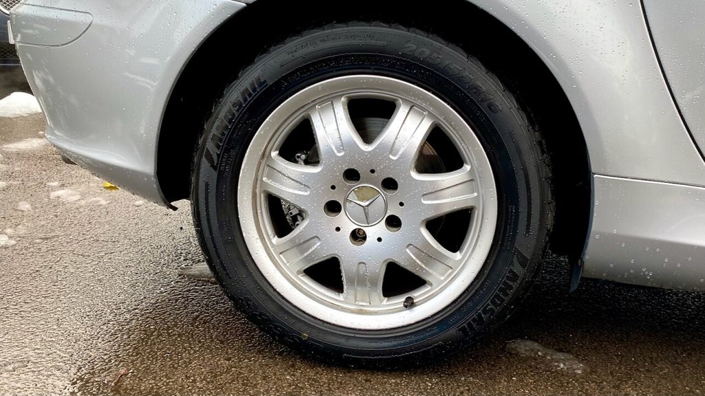 Used Mercedes-Benz SLK 2004 for sale - 77668770: Photo 12