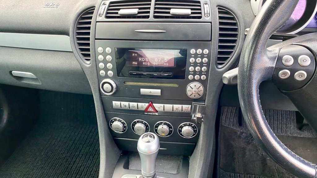 Used Mercedes-Benz SLK 2004 for sale - 77668770: Photo 27