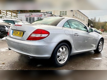 Used Mercedes-Benz SLK 2004 for sale - 77668770: Photo