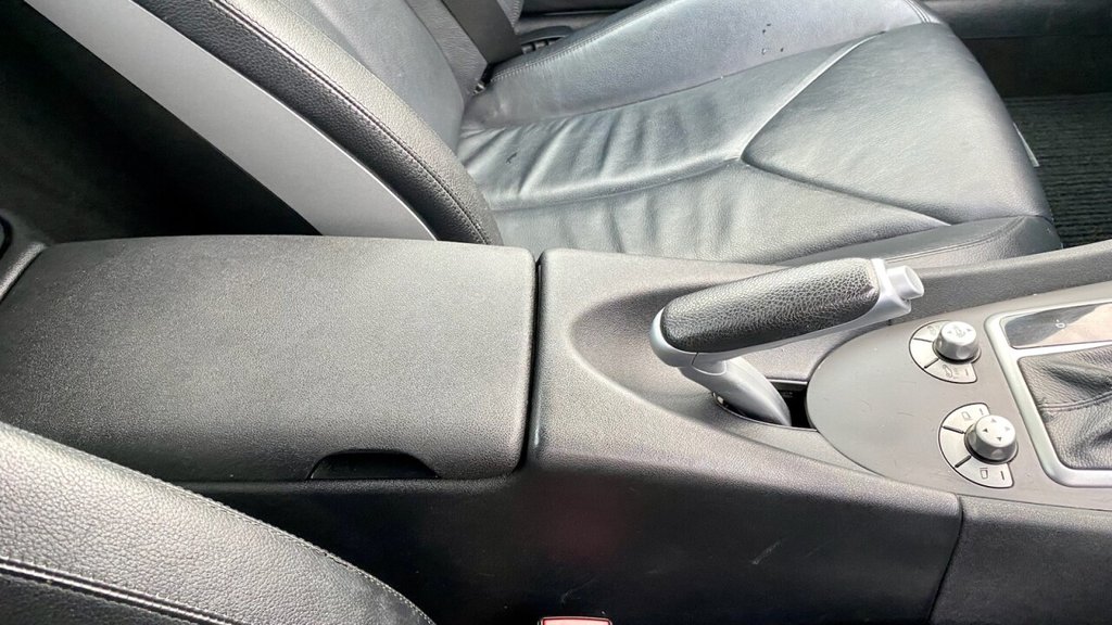Used Mercedes-Benz SLK 2004 for sale - 77668770: Photo 33