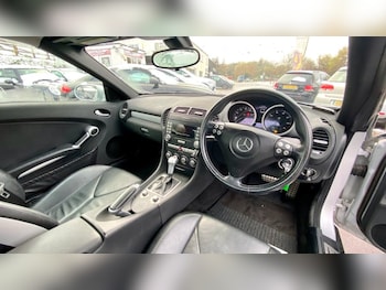 Used Mercedes-Benz SLK 2004 for sale - 77668770: Photo