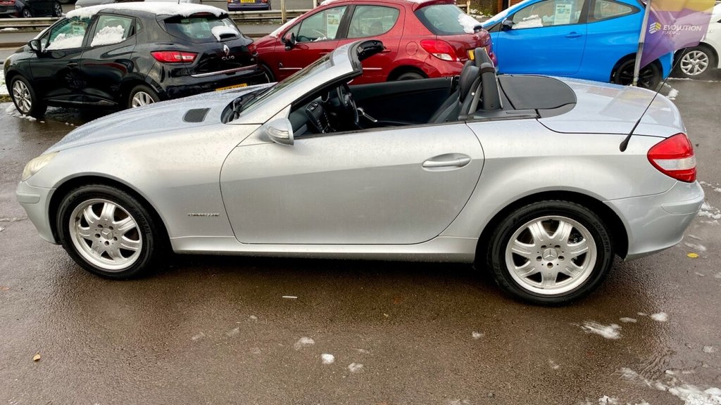 Used Mercedes-Benz SLK 2004 for sale - 77668770: Photo 48