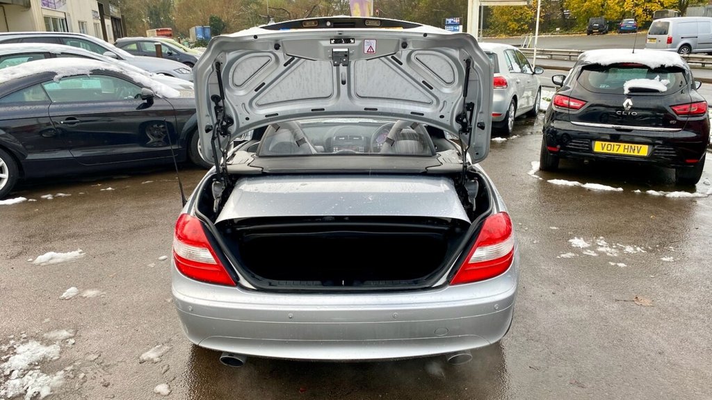 Used Mercedes-Benz SLK 2004 for sale - 77668770: Photo 50