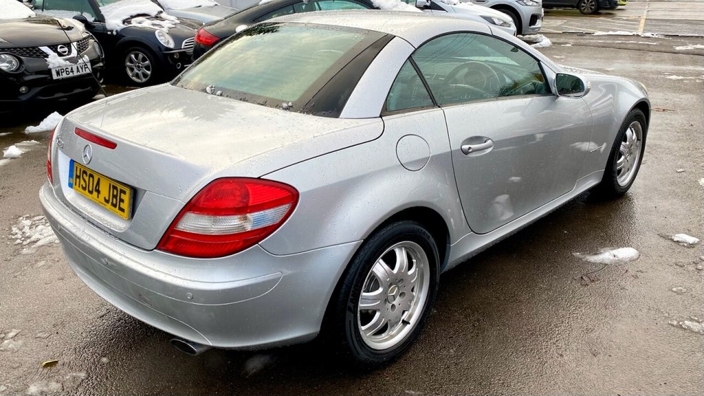 Used Mercedes-Benz SLK 2004 for sale - 77668770: Photo 7