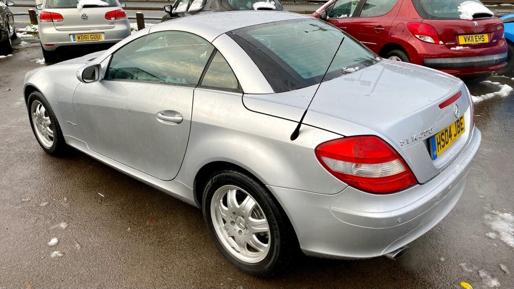 Used Mercedes-Benz SLK 2004 for sale - 77668770: Photo 9
