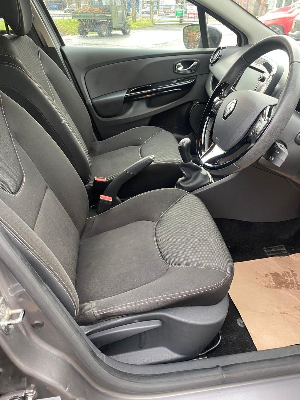 Used Renault Clio 2013 for sale - 77287666: Photo 12